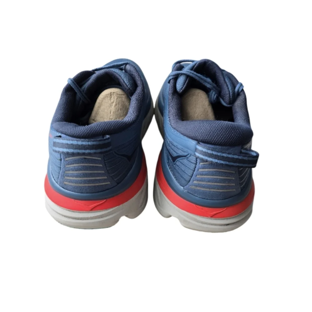 Hoka One One excellent defect